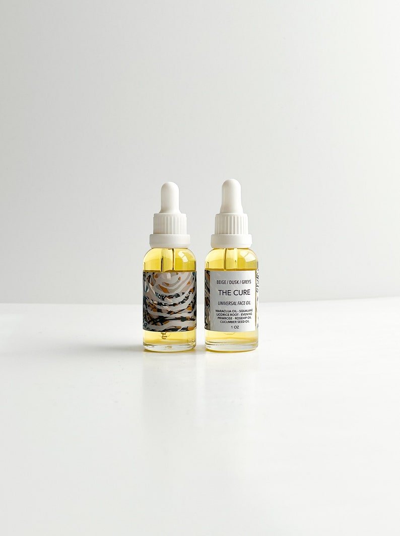 The Cure Face Oil / Serum / with infused botanicals and anti aging oils - Image 5