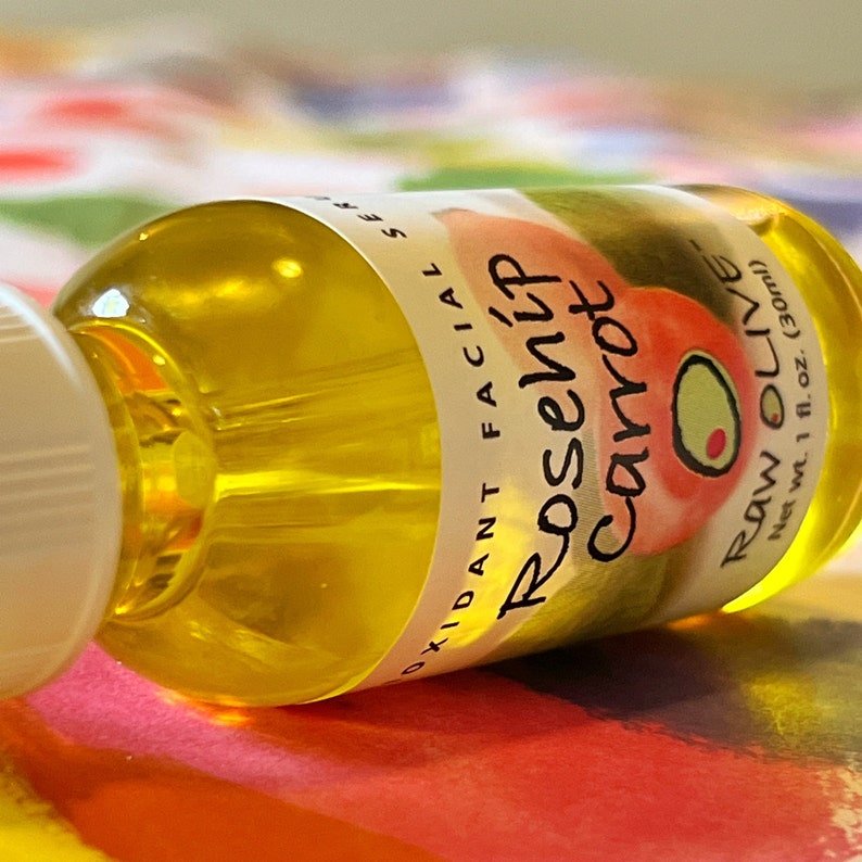 Organic Rosehip Carrot Serum | Anti Aging | Moisturizing Face Oil with Vitamin E and Botanicals - Image 3
